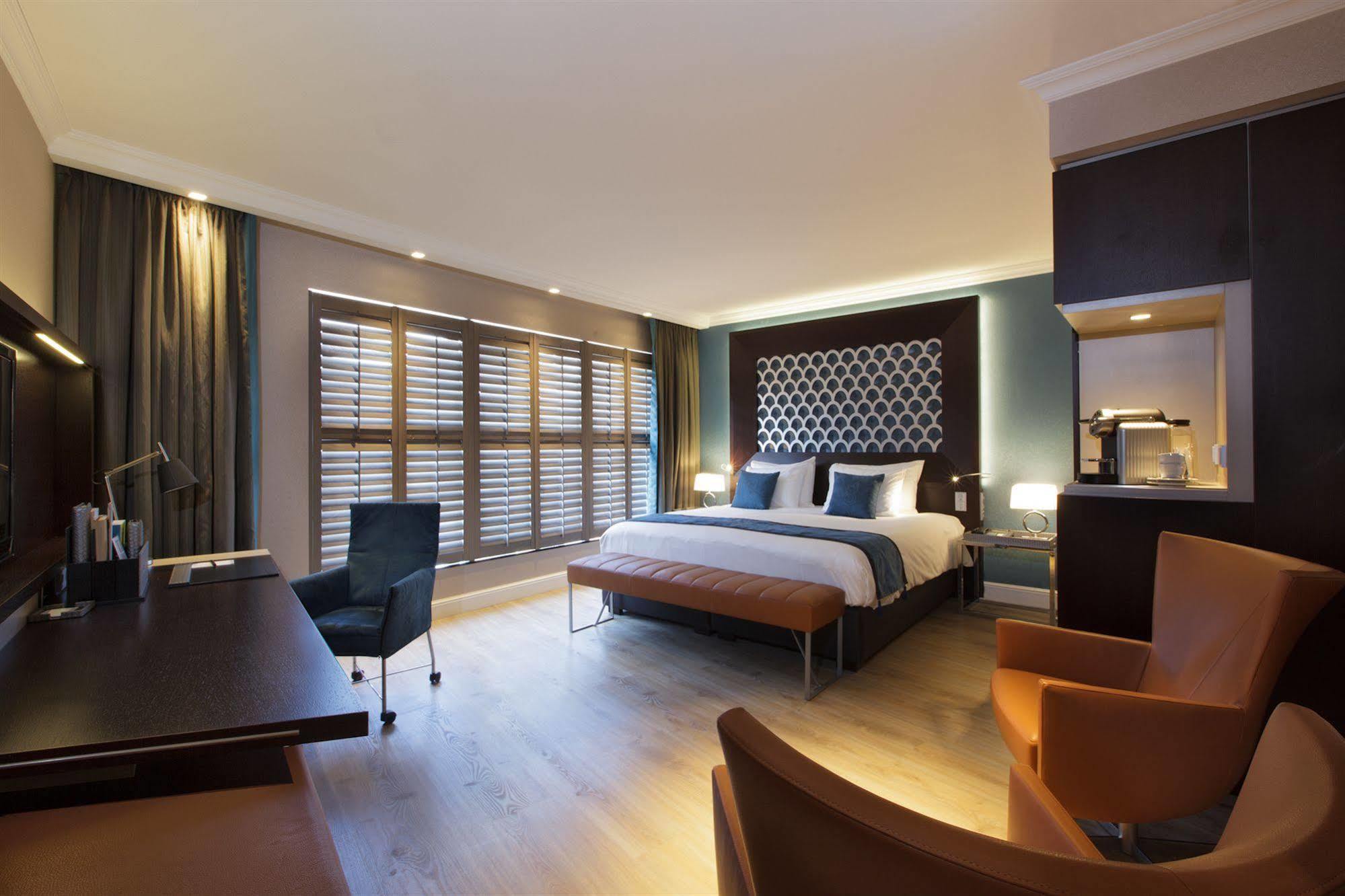 Hotel Dux Рурмонд Экстерьер фото