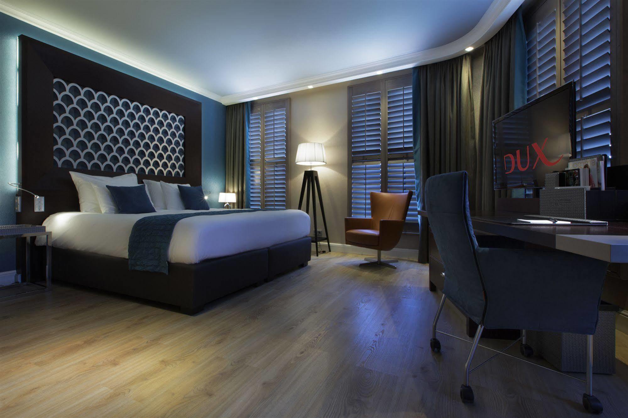 Hotel Dux Рурмонд Экстерьер фото